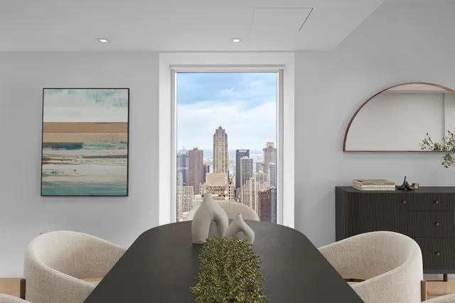 $7,195,000 | 138 East 50th Street, Unit 68 | Midtown East