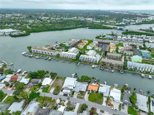 $899,900 | 339 Bahia Vista Drive, Indian Rocks Beach, FL 33785