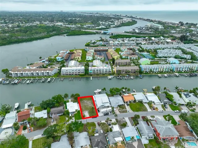 $899,900 | 339 Bahia Vista Drive, Indian Rocks Beach, FL 33785