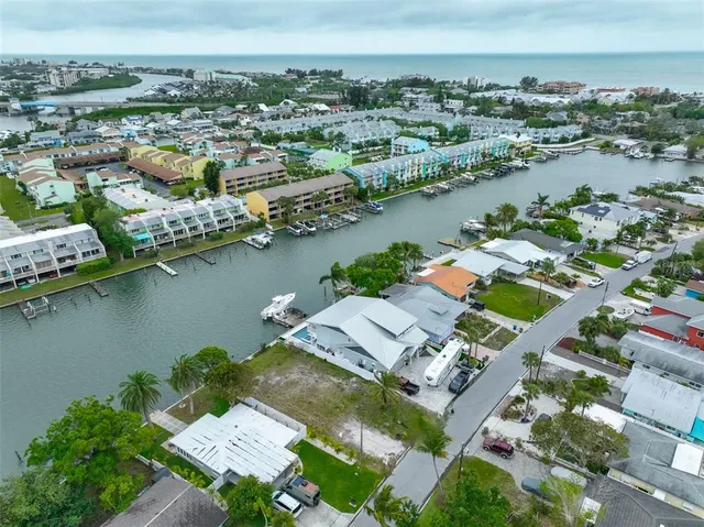 $899,900 | 339 Bahia Vista Drive, Indian Rocks Beach, FL 33785