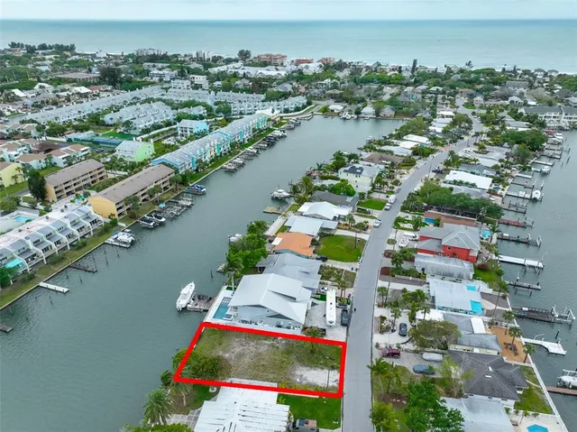 $899,900 | 339 Bahia Vista Drive, Indian Rocks Beach, FL 33785