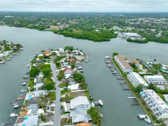 $899,900 | 339 Bahia Vista Drive, Indian Rocks Beach, FL 33785