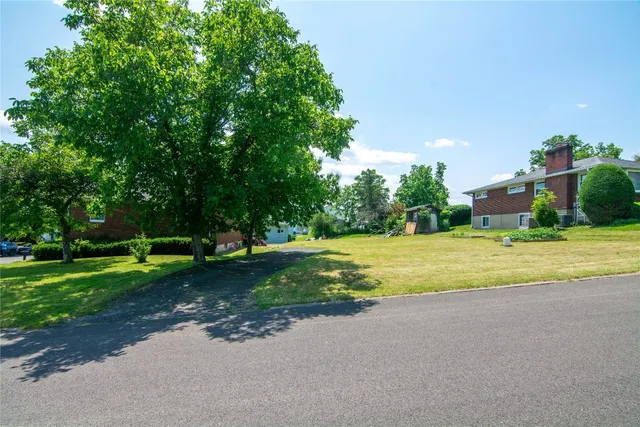 $2,350 | 409 Milan Avenue, Endicott, NY 13760