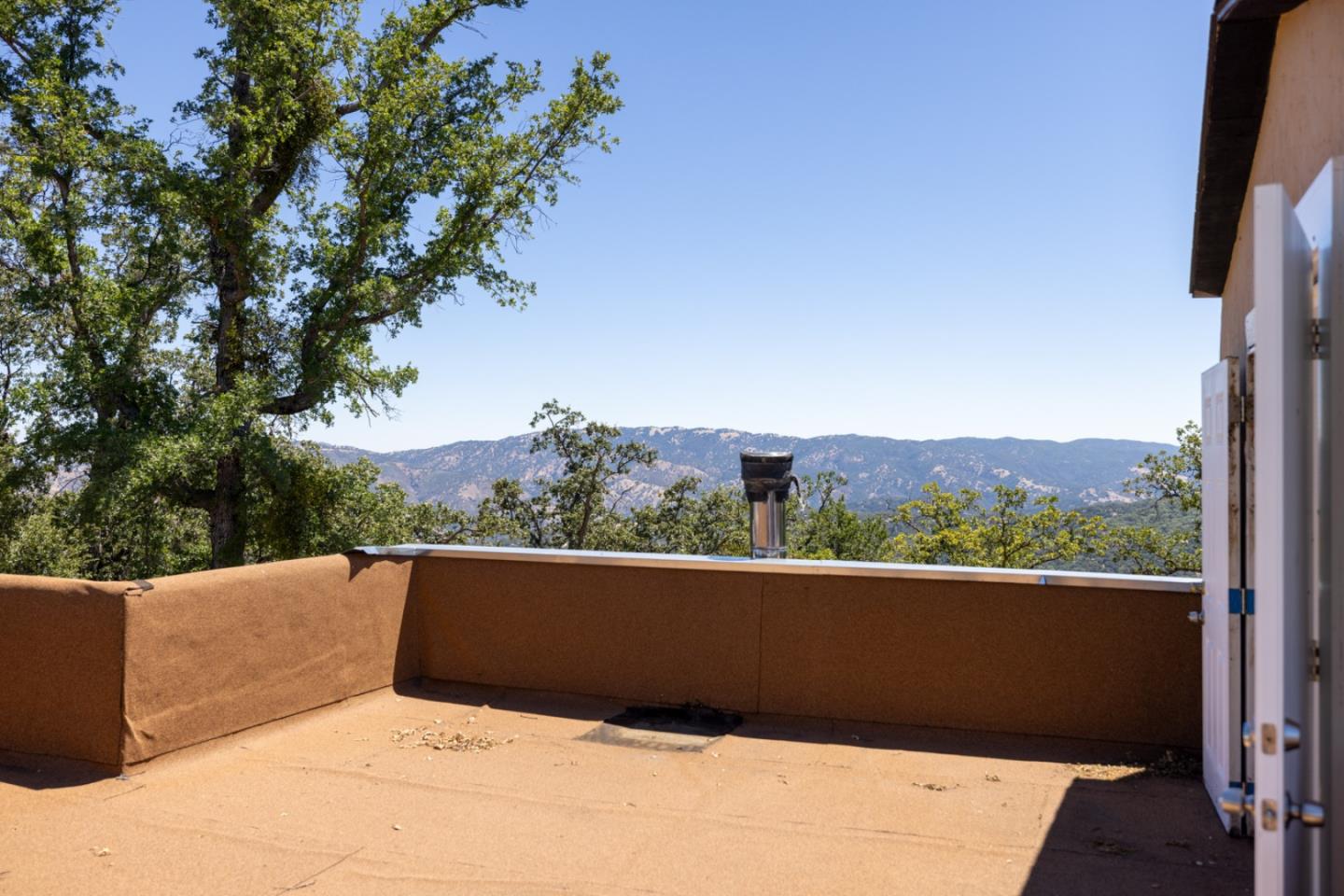 39700 Laurel Springs Road Carmel Valley, CA 93924 - Photo 32 of 52