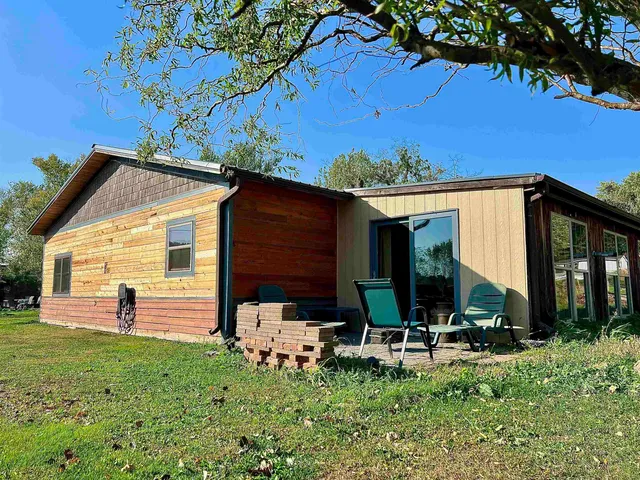 $159,900 | 616 South 6th Street, Readstown, WI 54652