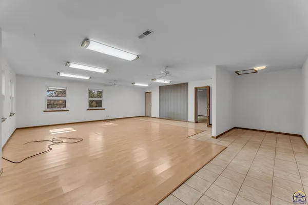 $549,000 | 5055 West 117th Street, Carbondale, KS 66414