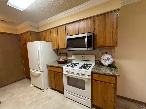 $549,000 | 5055 West 117th Street, Carbondale, KS 66414