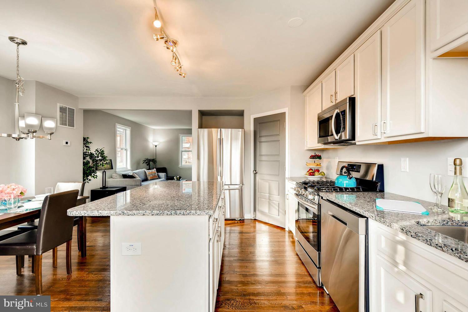 1747 Yakona Road Baltimore, MD 21234 - Photo 14 of 30 Kitchen