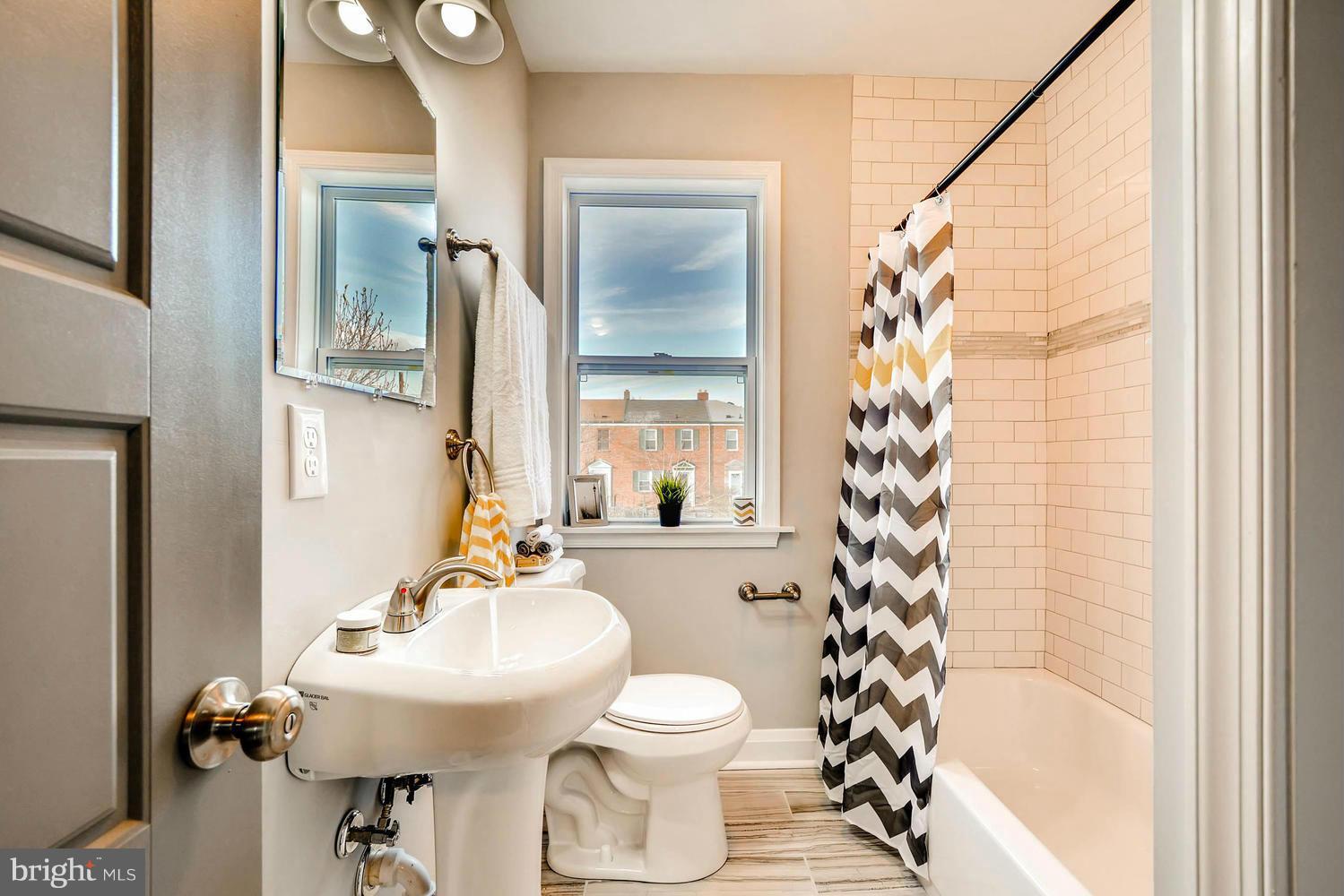 1747 Yakona Road Baltimore, MD 21234 - Photo 21 of 30 Bath