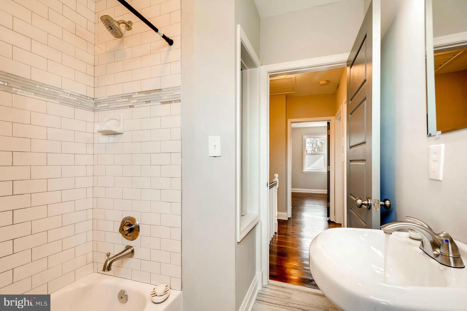 1747 Yakona Road Baltimore, MD 21234 - Photo 22 of 30 Bath