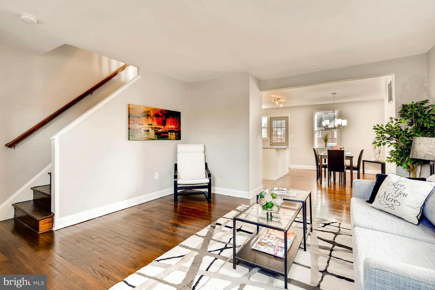 1747 Yakona Road Baltimore, MD 21234 - Photo 6 of 30 Living Room