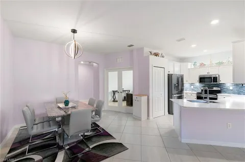 $415,000 | 2547 Vine Avenue, Naples, FL 34120