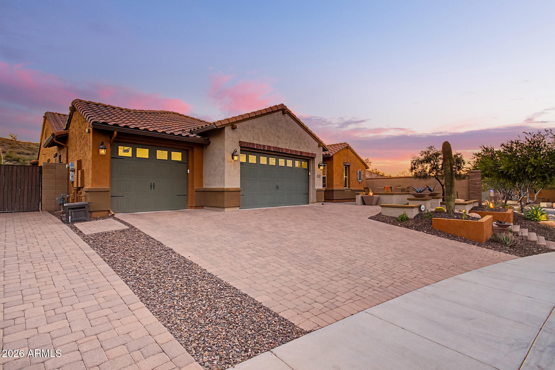 27870 North Silverado Ranch Road Peoria, AZ 85383 - Photo 3 of 83 Silverado Ranch 3