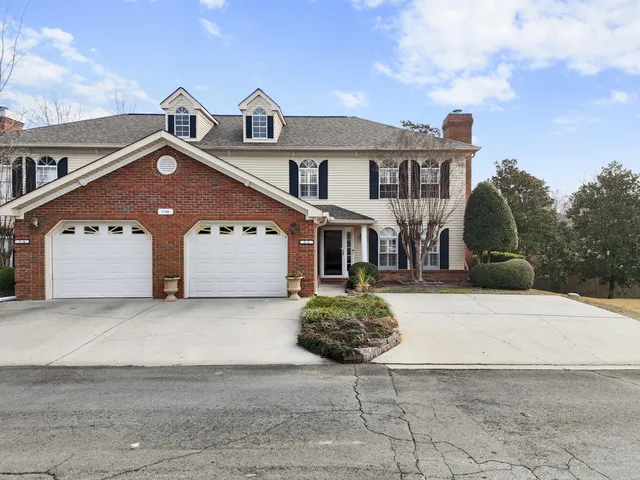 $289,000 | 1700 Willow Oaks Lane, Unit 25, Dalton, GA 30721