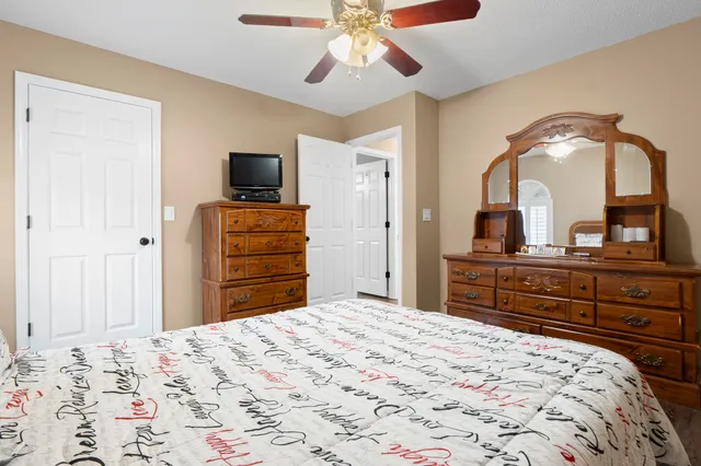 $289,000 | 1700 Willow Oaks Lane, Unit 25, Dalton, GA 30721