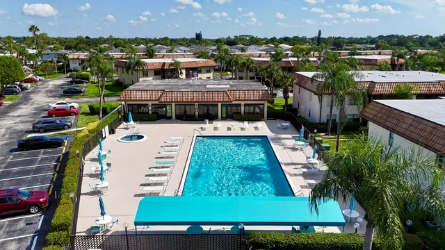 a picture of city view