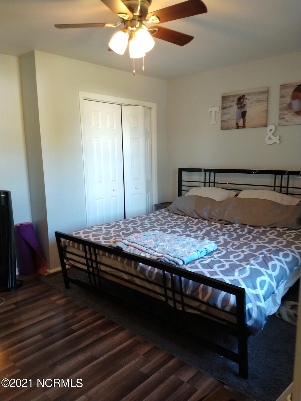 414 Oregon Trail Hubert, NC 28539 - Photo 12 of 22 Primary Bedroom