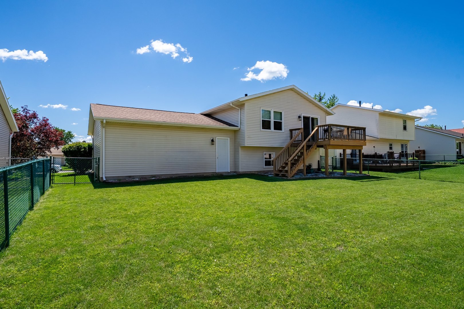 2813 Rocksbury Drive Bloomington, IL 61705 - Photo 34 of 39