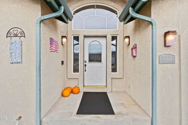 $729,900 | 1608 Evergreen Drive, Carson City, NV 89703