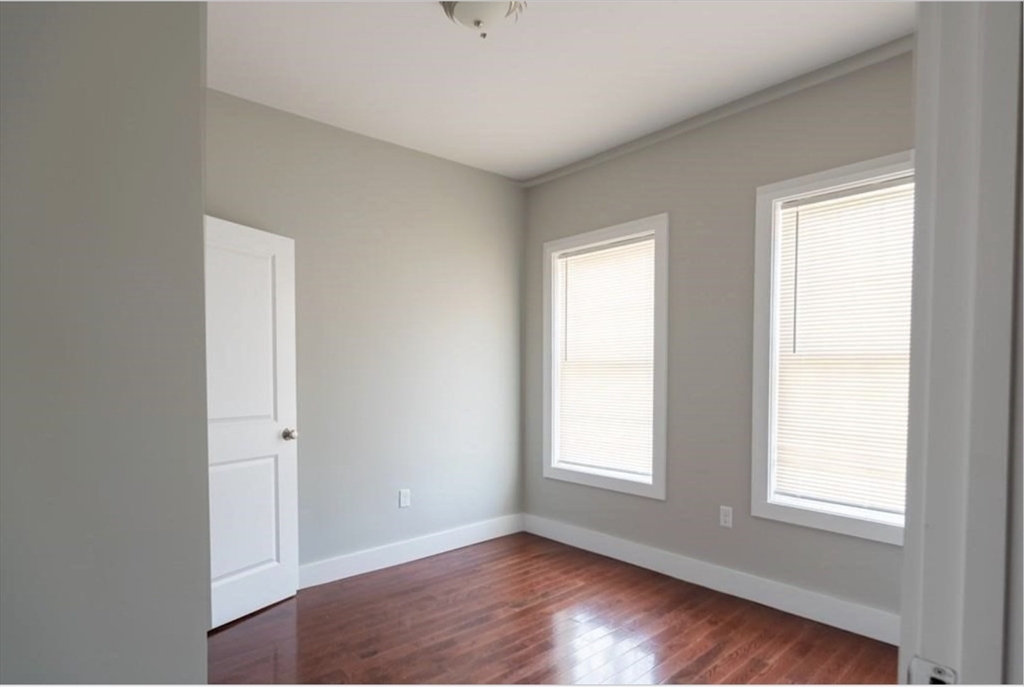 33 Covington Street, Unit 1 Boston, MA 02127 - Photo 6 of 9
