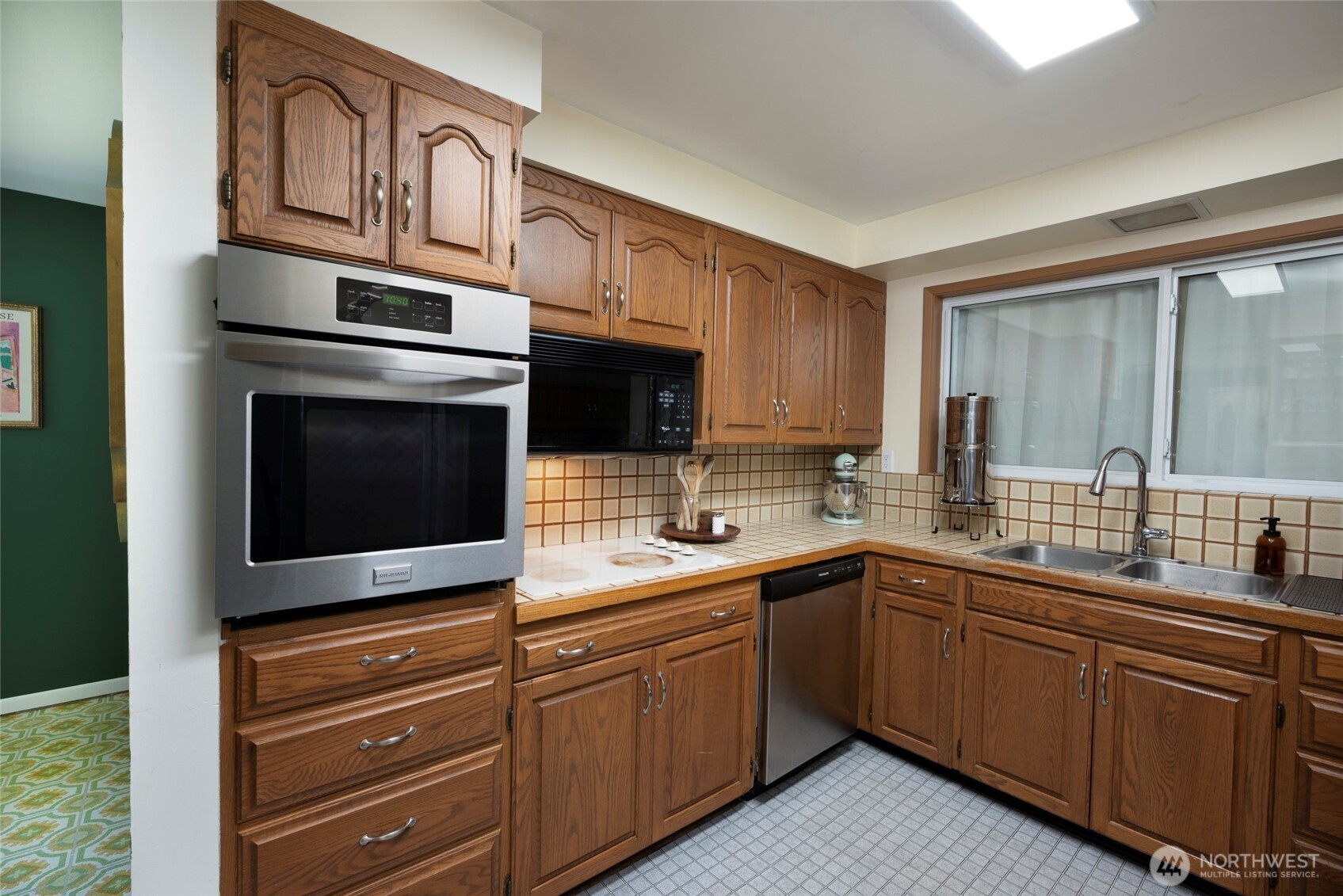 16909 Donnelly Road Mount Vernon, WA 98273 - Photo 13 of 34 Gallery Image 13