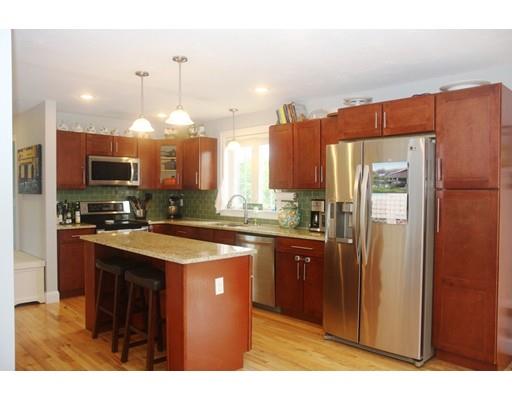 25 Michael Drive Rutland, MA 01543 - Photo 3 of 37