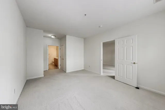 $389,500 | 13801 Belle Chasse Boulevard, Unit 212, Laurel, MD 20707