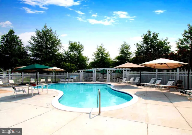 $389,500 | 13801 Belle Chasse Boulevard, Unit 212, Laurel, MD 20707