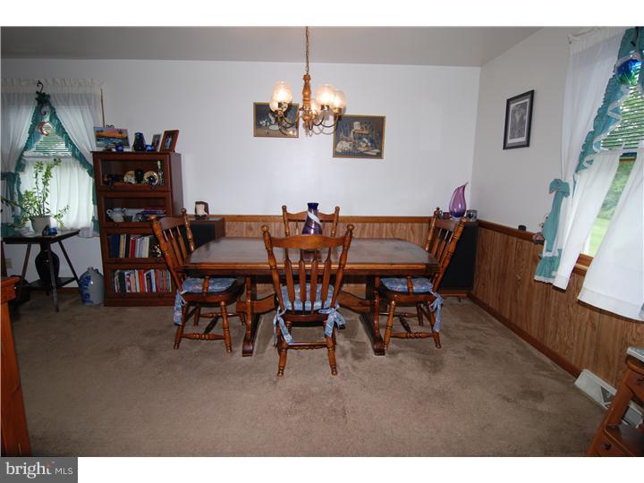 527 Calco Avenue Sinking Spring, PA 19608 - Photo 7 of 25 Kitchen
