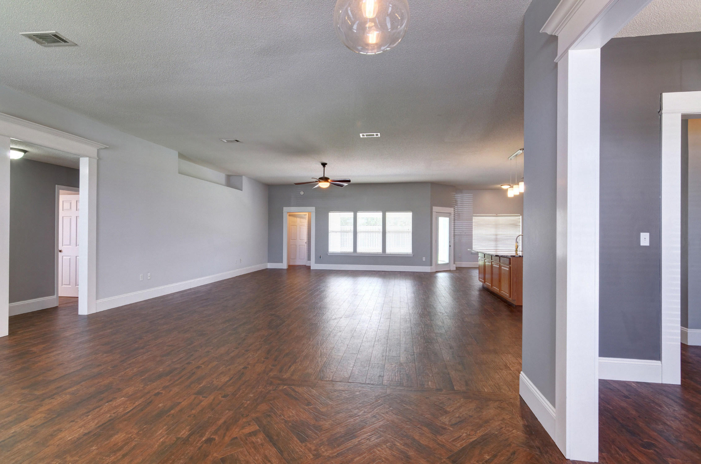 2216 Gozo Court Navarre, FL 32566 - Photo 3 of 30