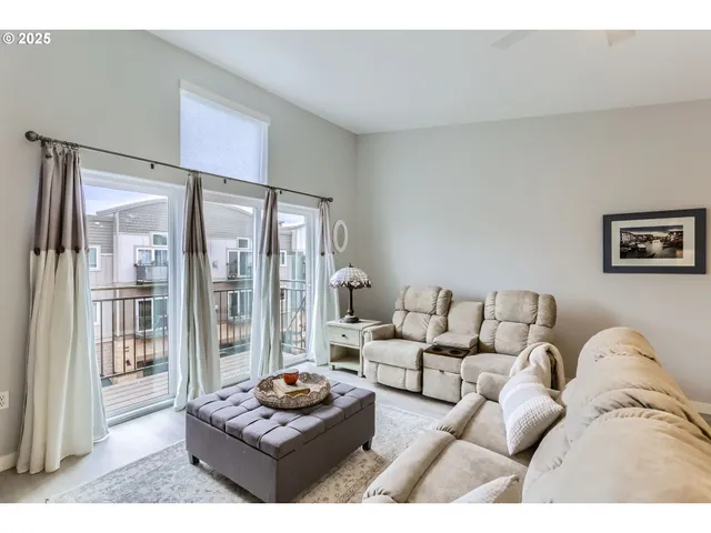 $365,000 | 15320 Northwest Central Drive, Unit 316, Portland, OR 97229