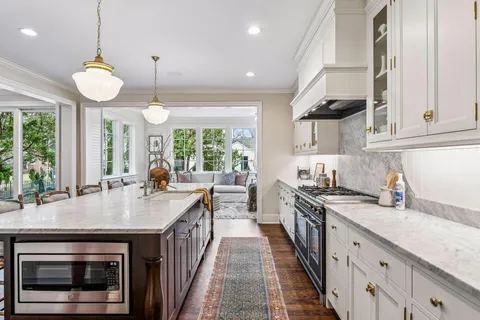 $3,395,000 | 5224 Oaklawn Avenue, Edina, MN 55424