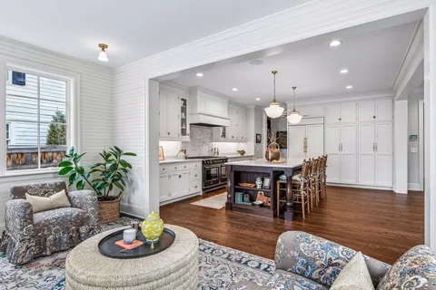 $3,395,000 | 5224 Oaklawn Avenue, Edina, MN 55424