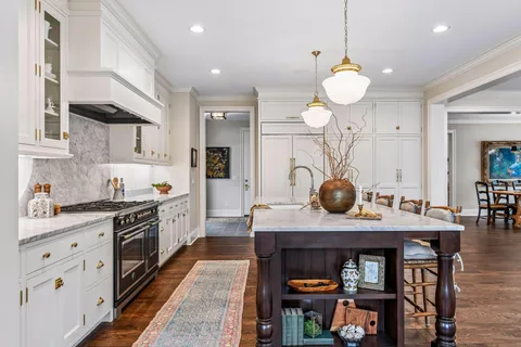 $3,395,000 | 5224 Oaklawn Avenue, Edina, MN 55424