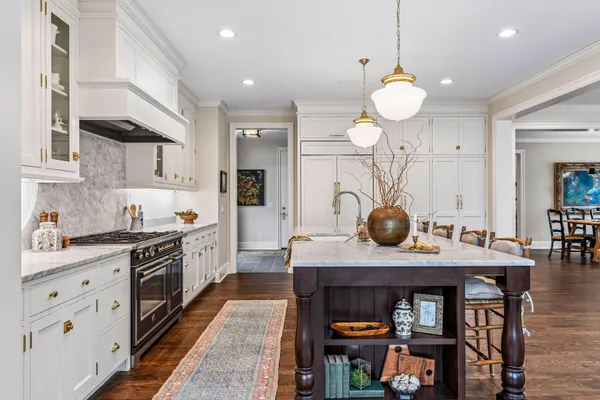 $3,395,000 | 5224 Oaklawn Avenue, Edina, MN 55424
