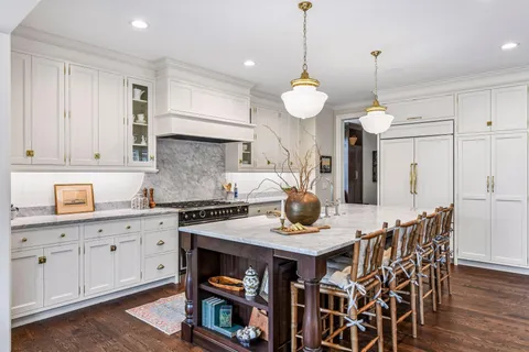 $3,395,000 | 5224 Oaklawn Avenue, Edina, MN 55424