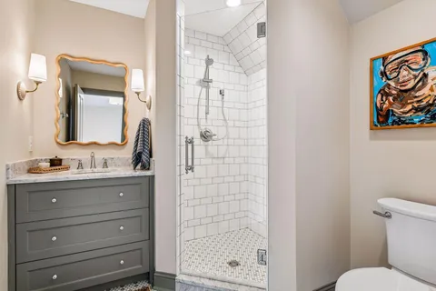 $3,395,000 | 5224 Oaklawn Avenue, Edina, MN 55424