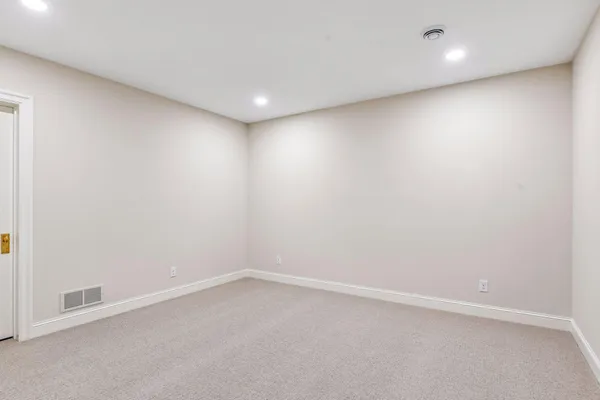 $3,395,000 | 5224 Oaklawn Avenue, Edina, MN 55424