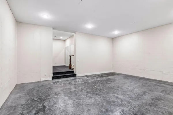 $3,395,000 | 5224 Oaklawn Avenue, Edina, MN 55424