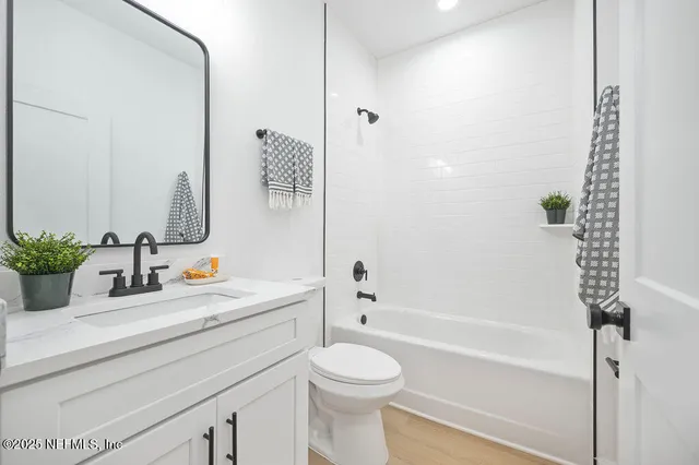 $485,000 | 10991 North Runway Circle, Glen St. Mary, FL 32040