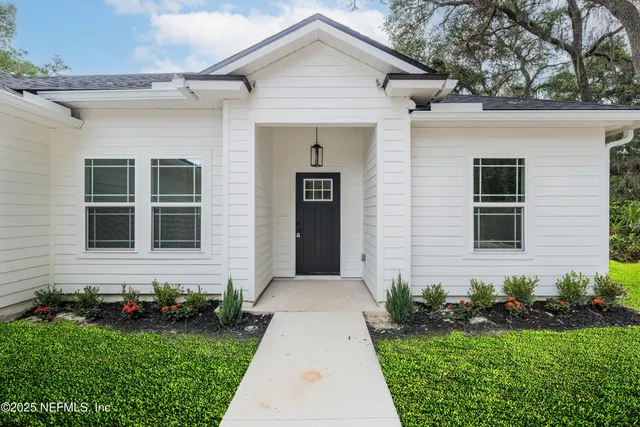 $485,000 | 10991 North Runway Circle, Glen St. Mary, FL 32040