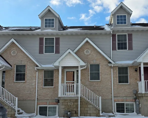 $2,000 | 234 West Kyra Lane, Cortland, IL 60112