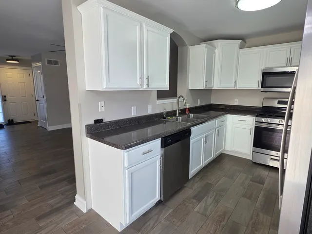 $2,000 | 234 West Kyra Lane, Cortland, IL 60112