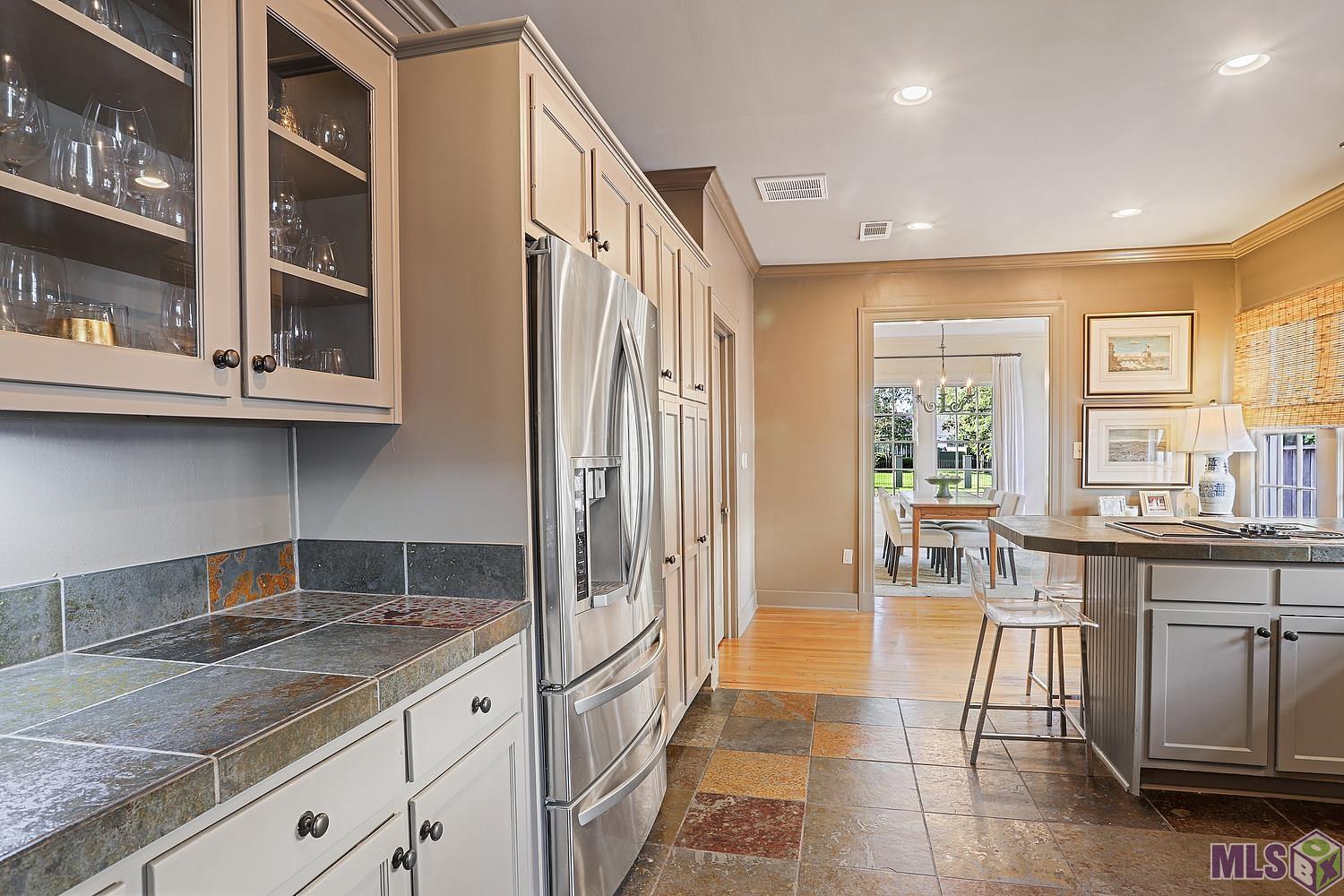 4246 Broussard Street Baton Rouge, LA 70808 - Photo 7 of 19 Gallery Image 7