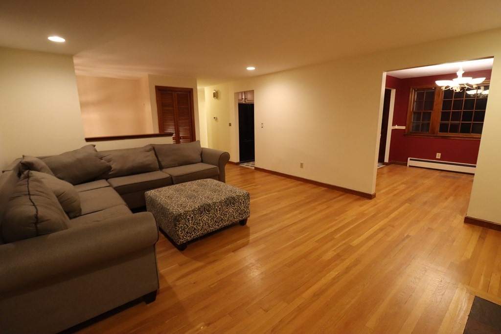 1 Brian Road Franklin, MA 02038 - Photo 6 of 20 Gallery Image 6