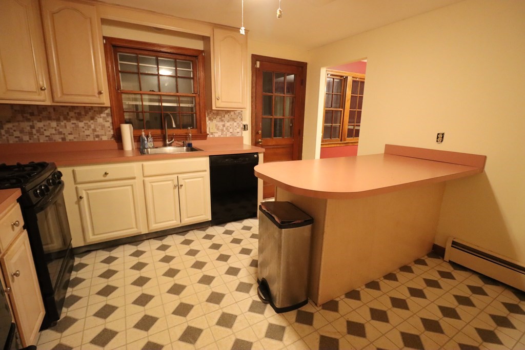 1 Brian Road Franklin, MA 02038 - Photo 9 of 20 Gallery Image 9