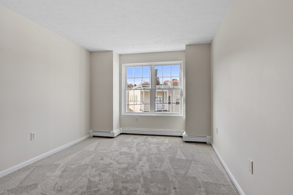 20 Knox Street, Unit 43 Lawrence, MA 01841 - Photo 19 of 30