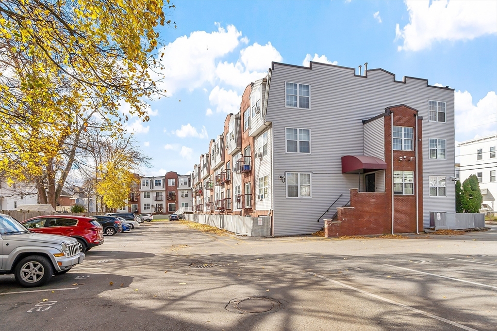 20 Knox Street, Unit 43 Lawrence, MA 01841 - Photo 28 of 30