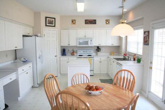 32 Collier Lane Greer, SC 29650 - Photo 5 of 9 Gallery Image 5