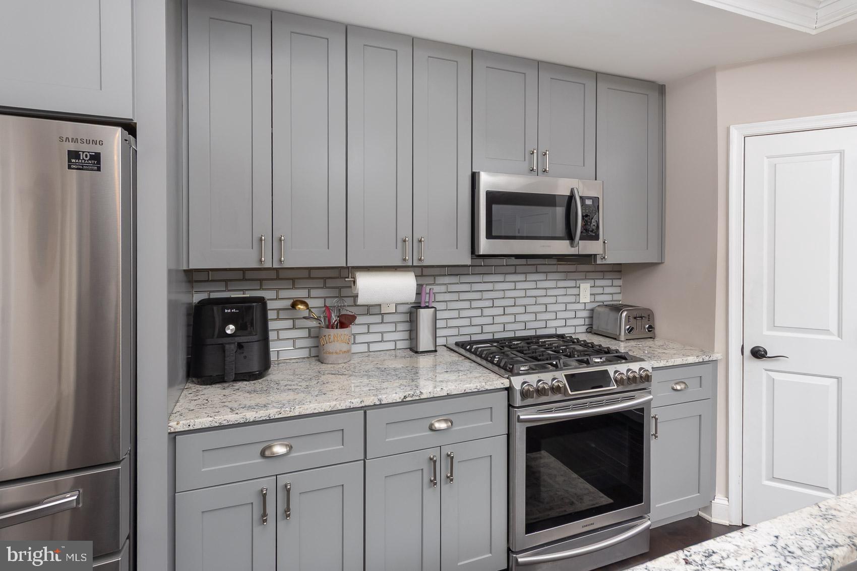 1534 Orlando Road Parkville, MD 21234 - Photo 4 of 40